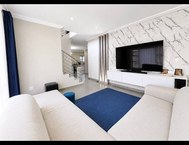 3 BEDROOM TOWNHOUSE FOR SALE IN EYE OF AFRICA